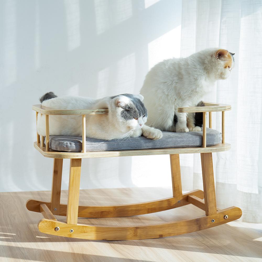 Rockaby Pet Bed, Comfy and Portable Couch